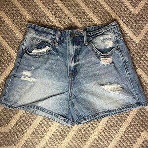Casual Blue Distressed Denim Shorts